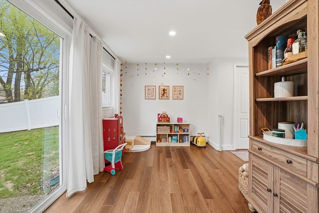 18 Brookfield Ter, Framingham, MA 01701