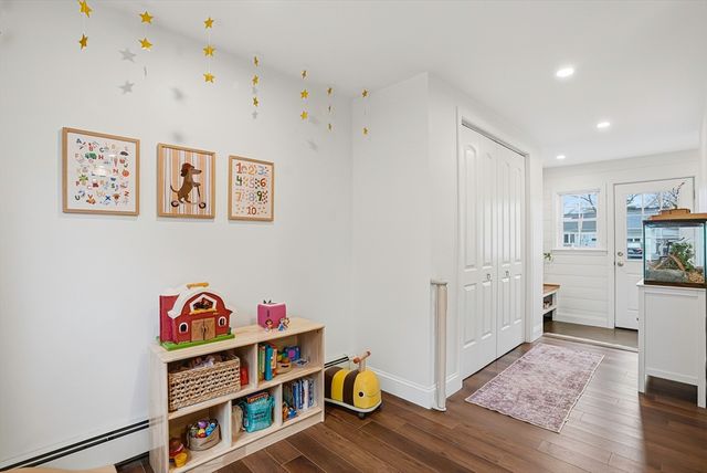 18 Brookfield Ter, Framingham, MA 01701