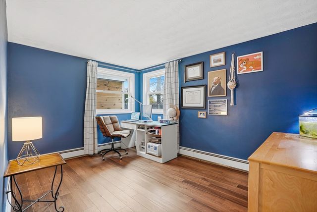 18 Brookfield Ter, Framingham, MA 01701