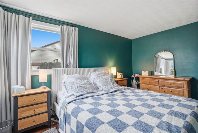 18 Brookfield Ter, Framingham, MA 01701