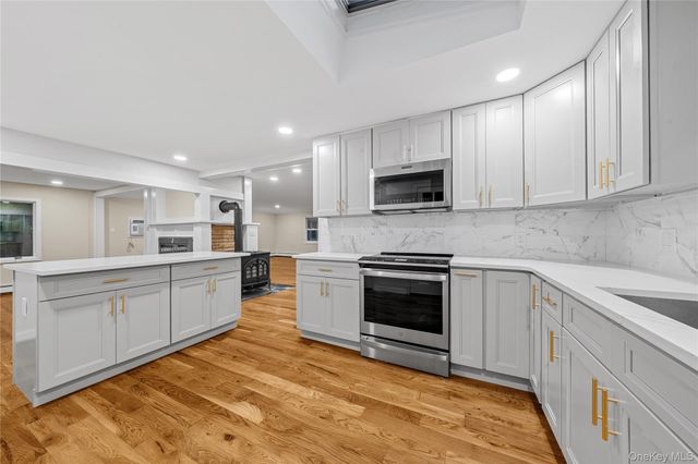 57 Eastwood Road, Miller Place, NY 11764