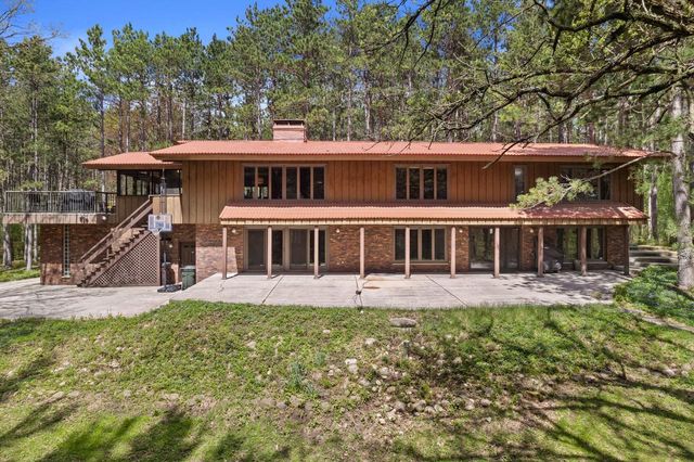 W347S4948 Waterville ROAD, Dousman, WI 53118