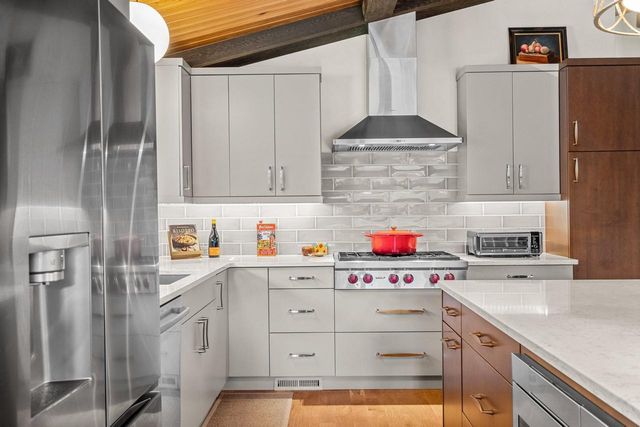 W347S4948 Waterville ROAD, Dousman, WI 53118