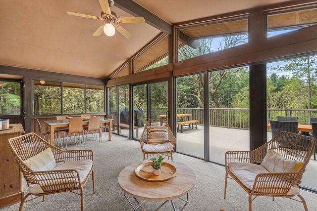 W347S4948 Waterville ROAD, Dousman, WI 53118