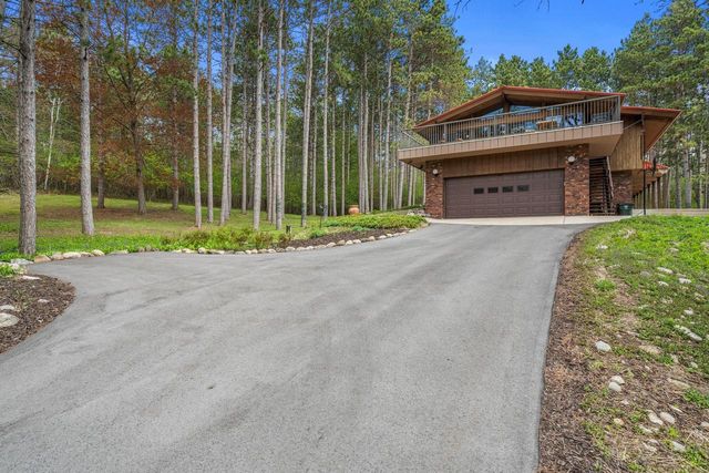 W347S4948 Waterville ROAD, Dousman, WI 53118