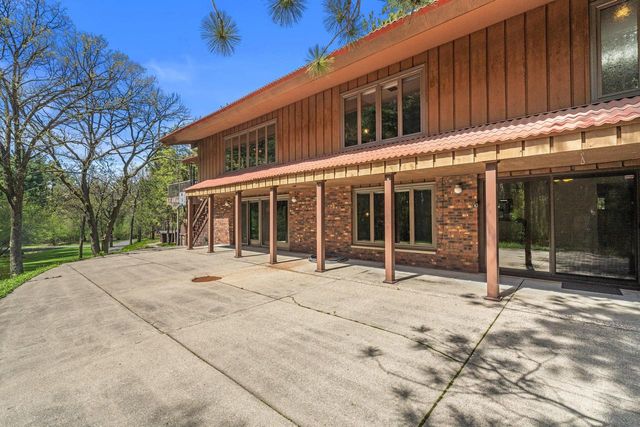 W347S4948 Waterville ROAD, Dousman, WI 53118