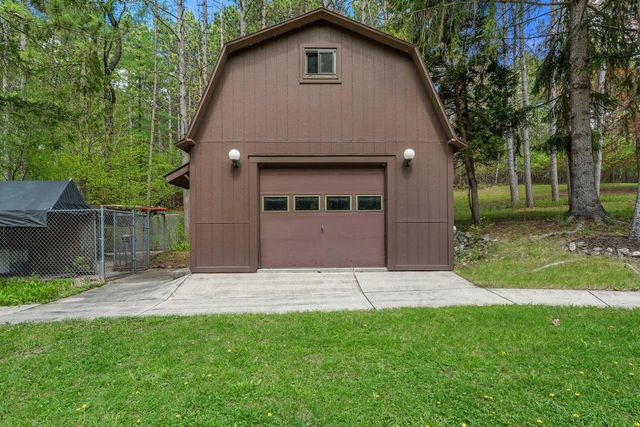 W347S4948 Waterville ROAD, Dousman, WI 53118