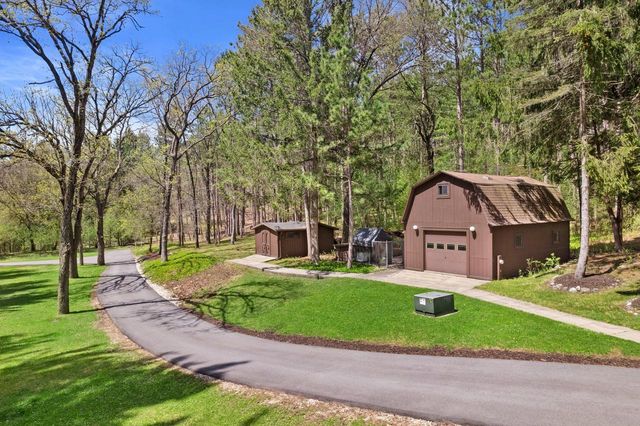 W347S4948 Waterville ROAD, Dousman, WI 53118