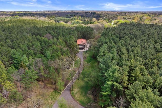 W347S4948 Waterville ROAD, Dousman, WI 53118