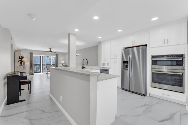 7192 Huntington Lane 307, Delray Beach, FL 33446