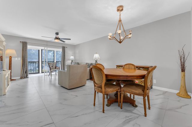 7192 Huntington Lane 307, Delray Beach, FL 33446