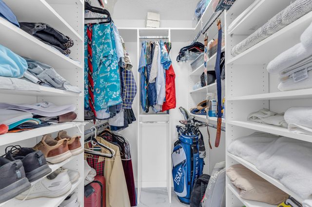 7192 Huntington Lane 307, Delray Beach, FL 33446