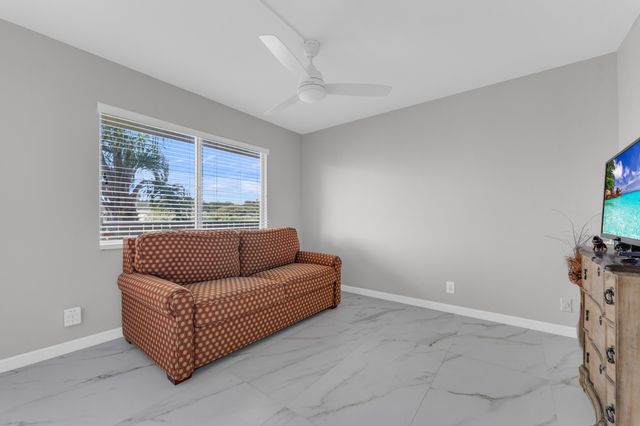 7192 Huntington Lane 307, Delray Beach, FL 33446
