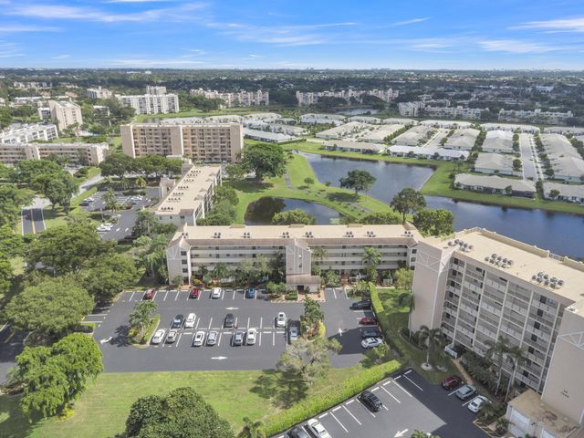 7192 Huntington Lane 307, Delray Beach, FL 33446