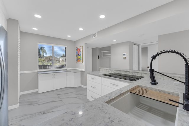 7192 Huntington Lane 307, Delray Beach, FL 33446