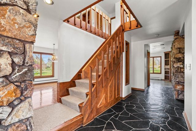 9 Sandalwood COURT, Wind Point, WI 53402