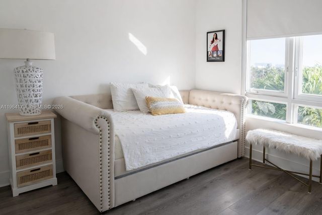 10464 NW 66th St, Doral, FL 33178