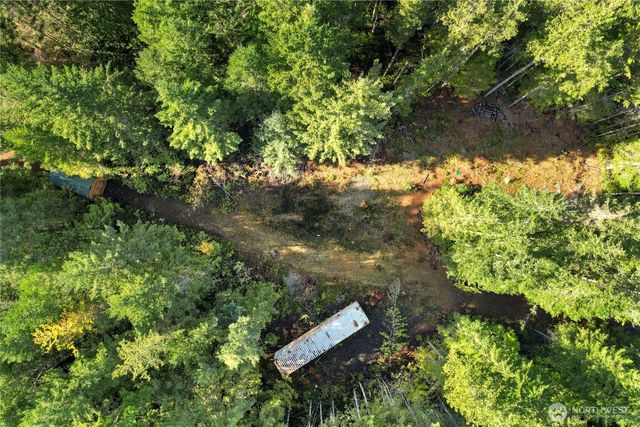 6077 Minnig Lane NW, Seabeck, WA 98380