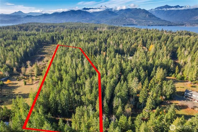 6077 Minnig Lane NW, Seabeck, WA 98380