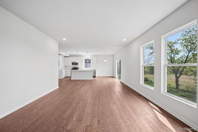 27137 Silo Drive, Saline, MI 48176