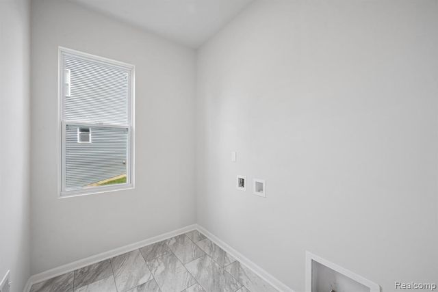 27137 Silo Drive, Saline, MI 48176