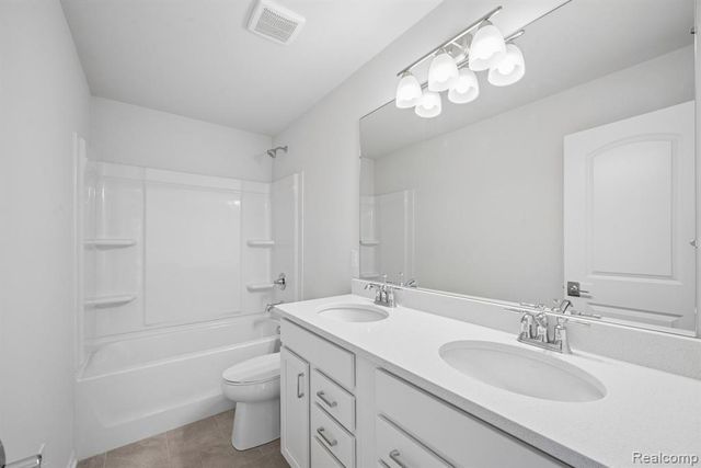 27137 Silo Drive, Saline, MI 48176