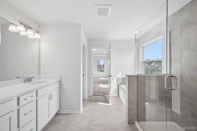 27137 Silo Drive, Saline, MI 48176