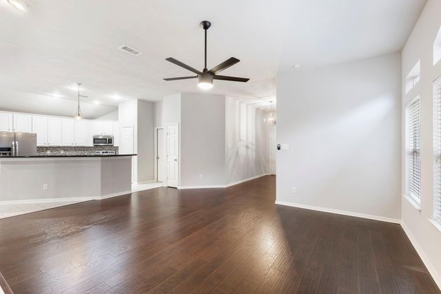 35 Auburn Path Drive, The Woodlands, TX 77382