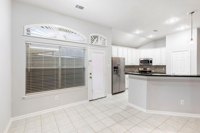 35 Auburn Path Drive, The Woodlands, TX 77382