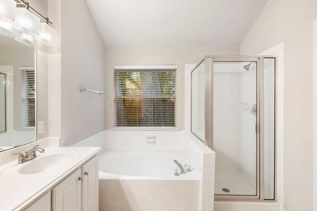 35 Auburn Path Drive, The Woodlands, TX 77382