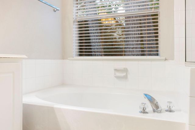 35 Auburn Path Drive, The Woodlands, TX 77382