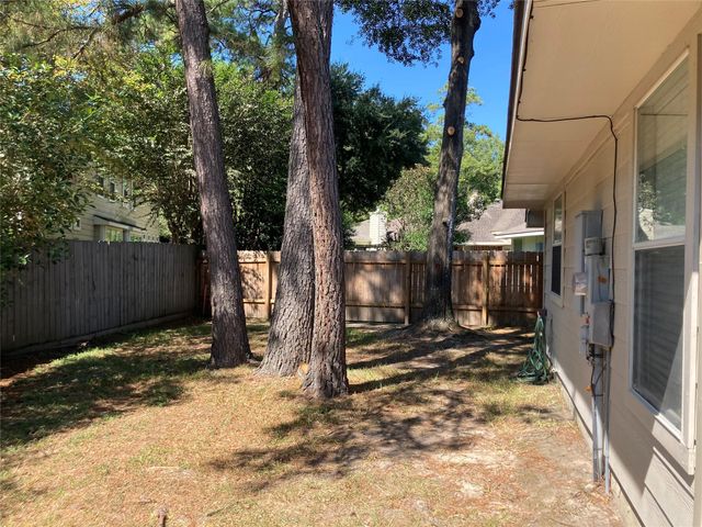 35 Auburn Path Drive, The Woodlands, TX 77382