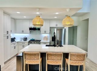 2829 W Edinger Avenue, Santa Ana, CA 92704