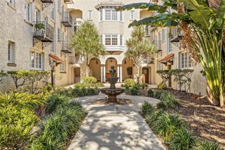 2117 W DEKLE L-2, Tampa, FL 33606