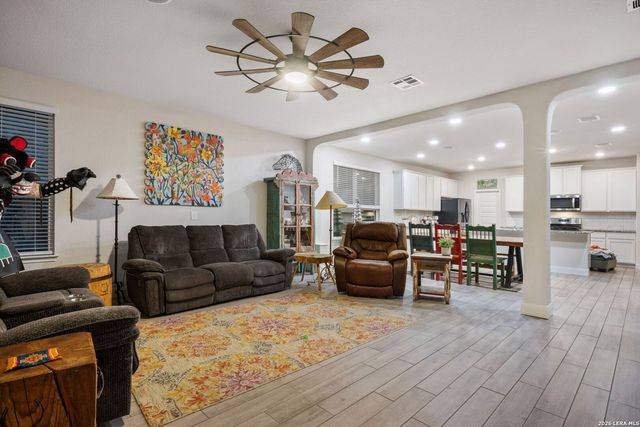 21902 Santa Elena Cyn, San Antonio, TX 78258