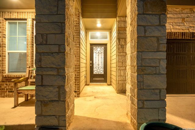 21902 Santa Elena Cyn, San Antonio, TX 78258