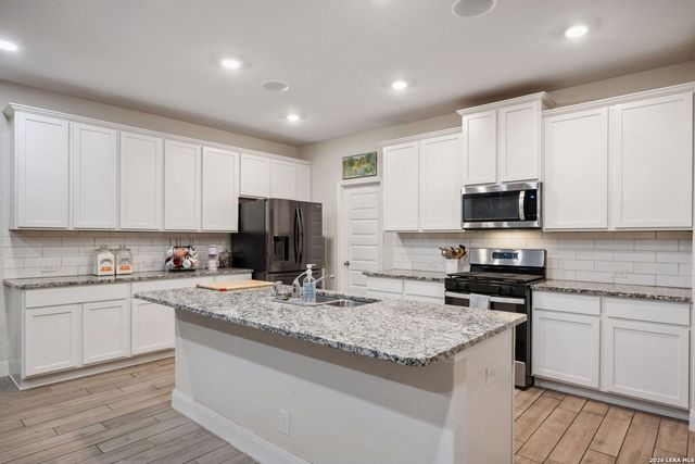 21902 Santa Elena Cyn, San Antonio, TX 78258