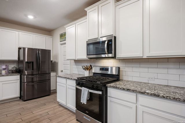 21902 Santa Elena Cyn, San Antonio, TX 78258