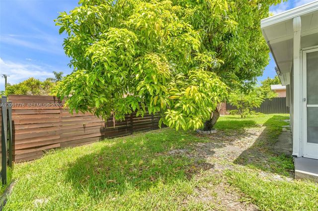 3432 SW 63rd Way, Miramar, FL 33023