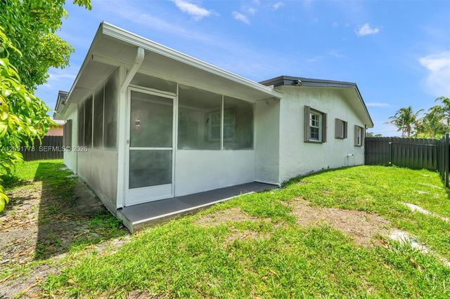 3432 SW 63rd Way, Miramar, FL 33023