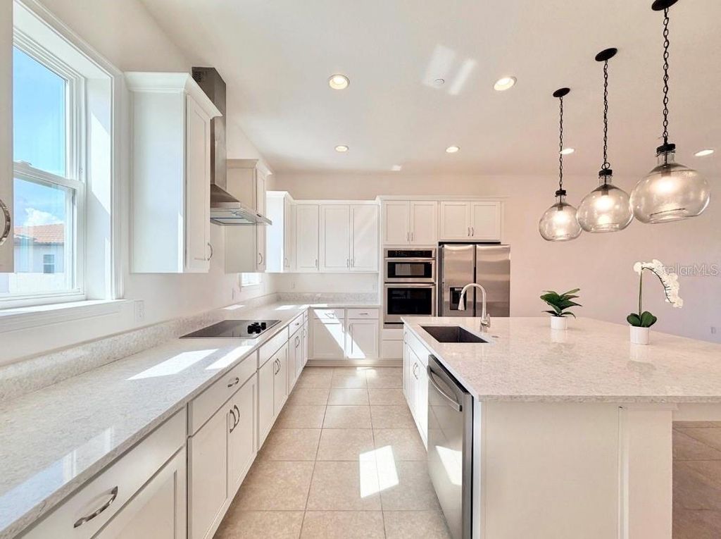 Image 22 of property listing at 9886 BUCKLOW HILL DRIVE, Orlando, FL 32832