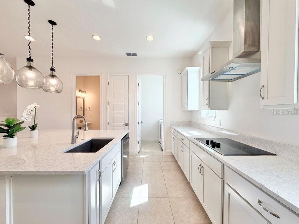 Image 25 of property listing at 9886 BUCKLOW HILL DRIVE, Orlando, FL 32832