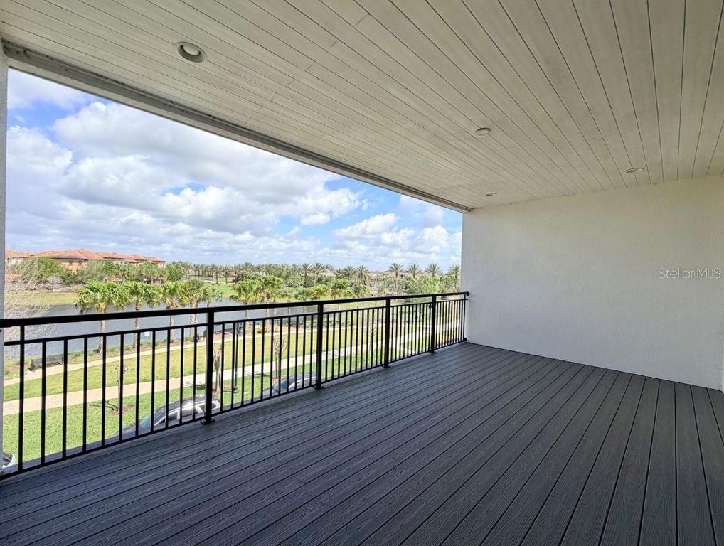 Image 38 of property listing at 9886 BUCKLOW HILL DRIVE, Orlando, FL 32832
