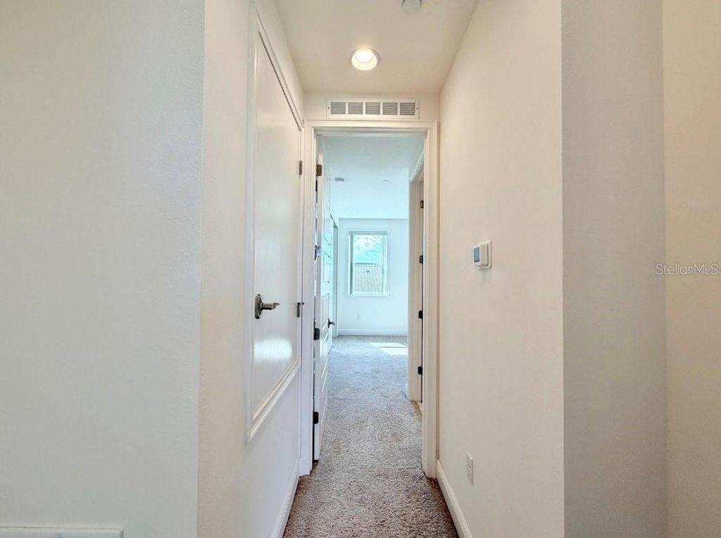Image 41 of property listing at 9886 BUCKLOW HILL DRIVE, Orlando, FL 32832