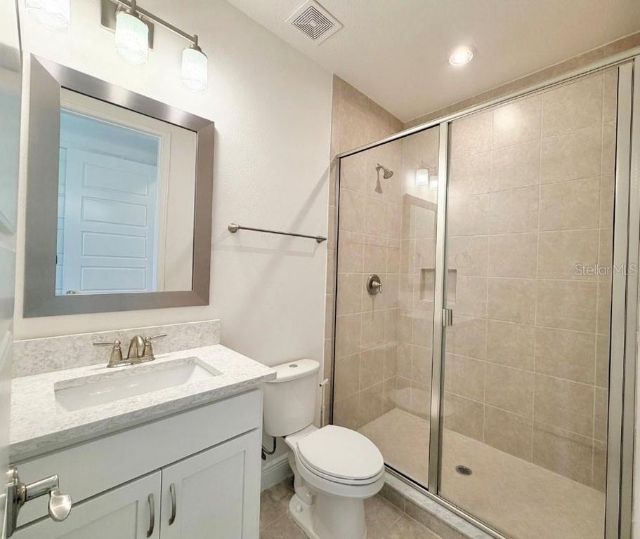 Image 43 of property listing at 9886 BUCKLOW HILL DRIVE, Orlando, FL 32832
