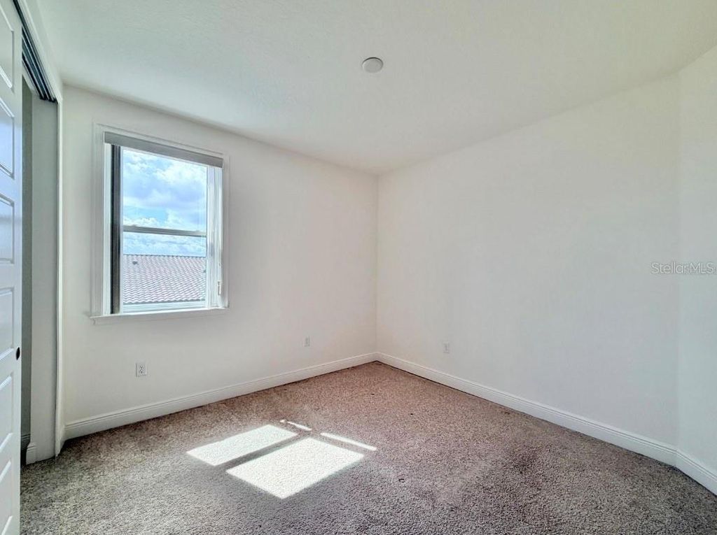 Image 44 of property listing at 9886 BUCKLOW HILL DRIVE, Orlando, FL 32832