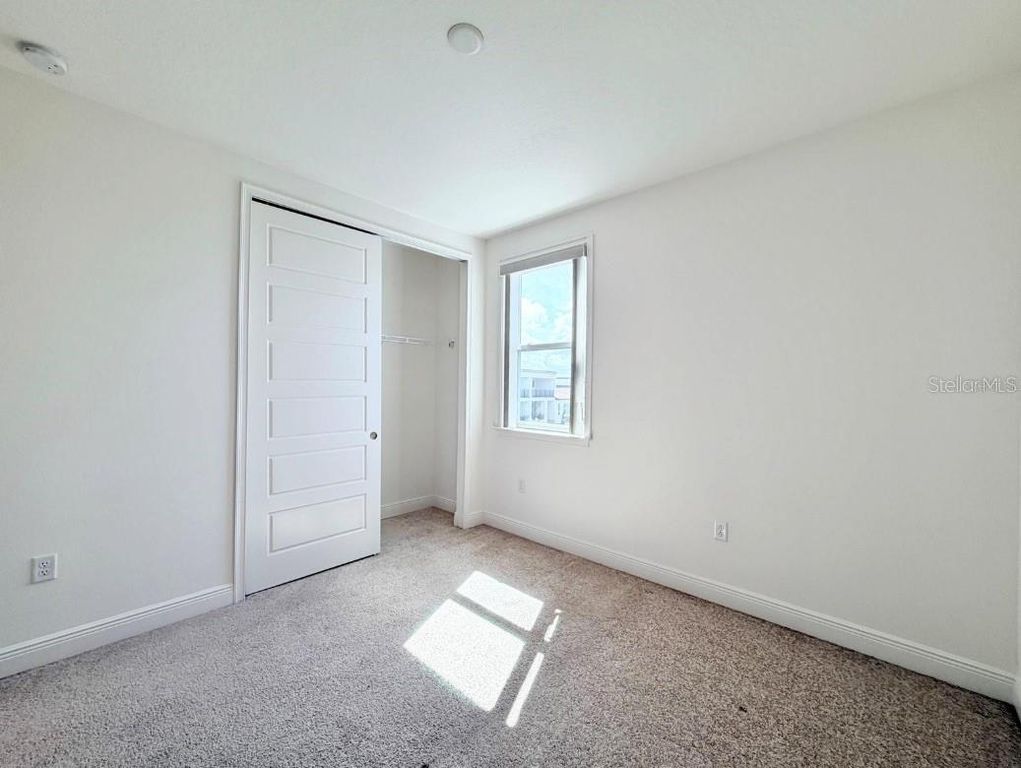 Image 45 of property listing at 9886 BUCKLOW HILL DRIVE, Orlando, FL 32832