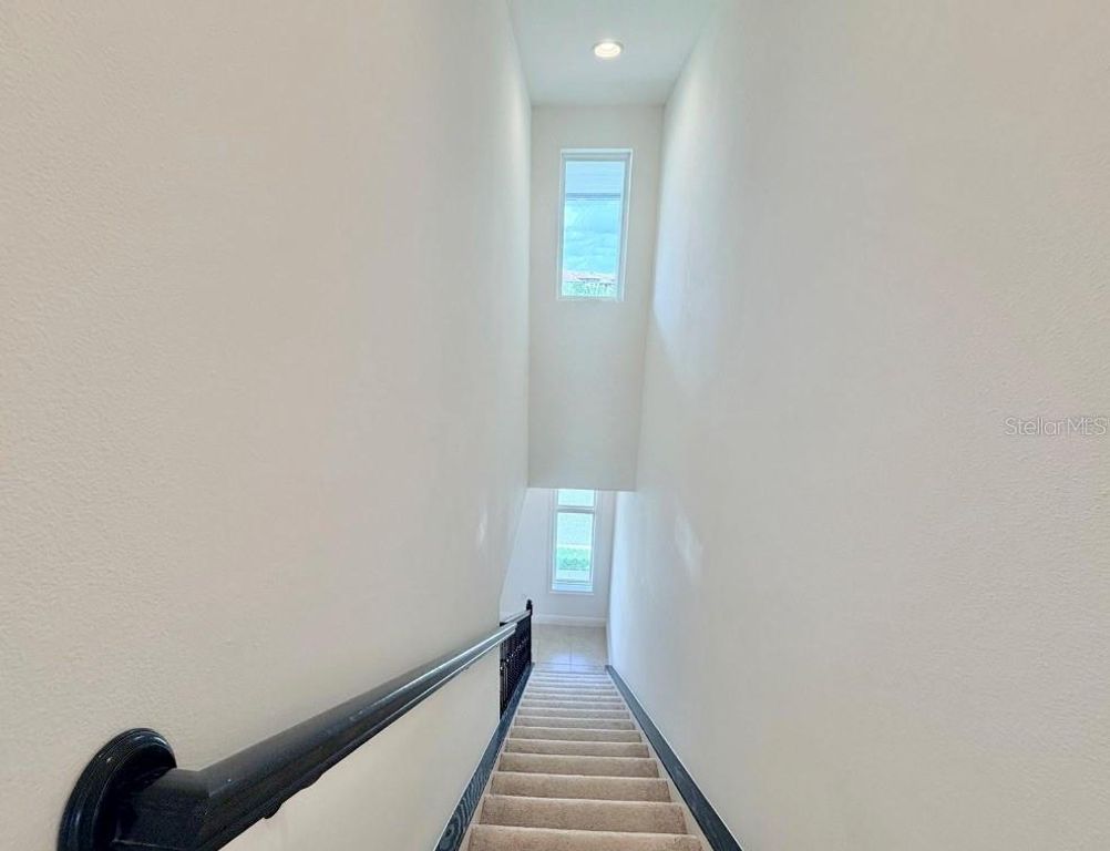 Image 46 of property listing at 9886 BUCKLOW HILL DRIVE, Orlando, FL 32832