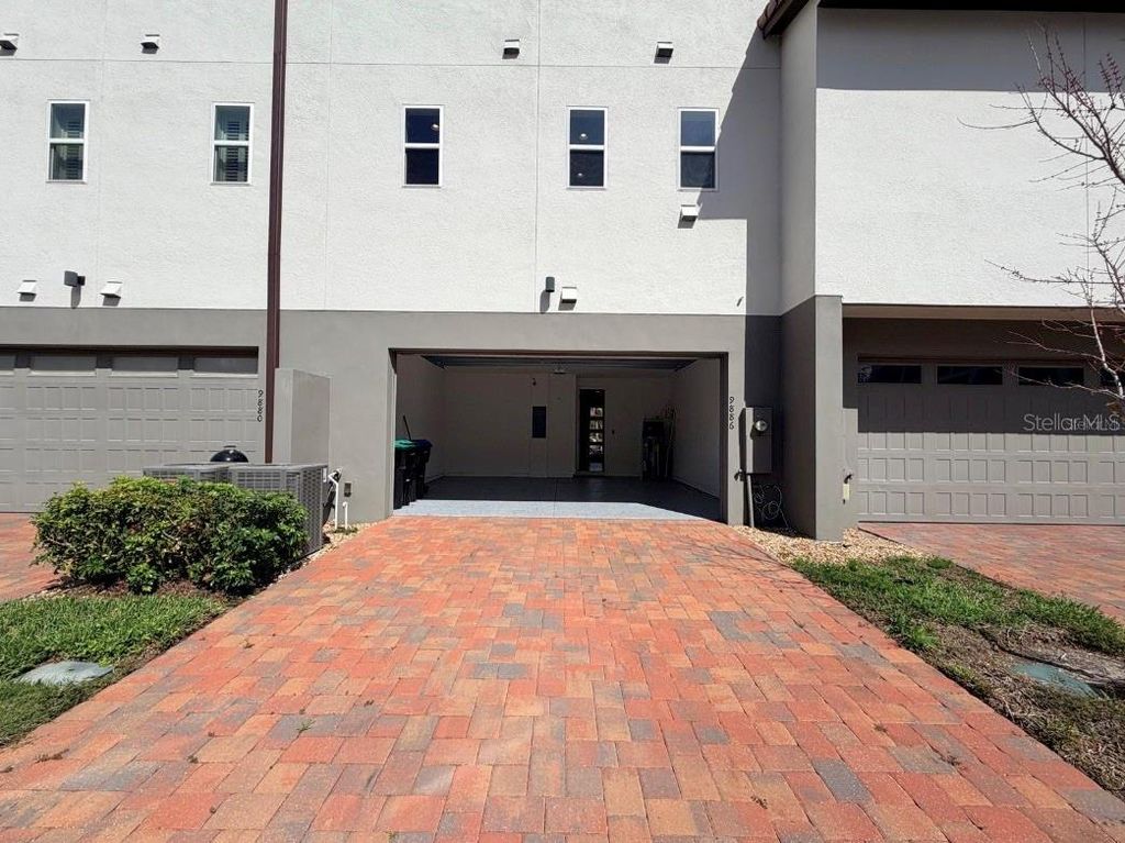 Image 50 of property listing at 9886 BUCKLOW HILL DRIVE, Orlando, FL 32832