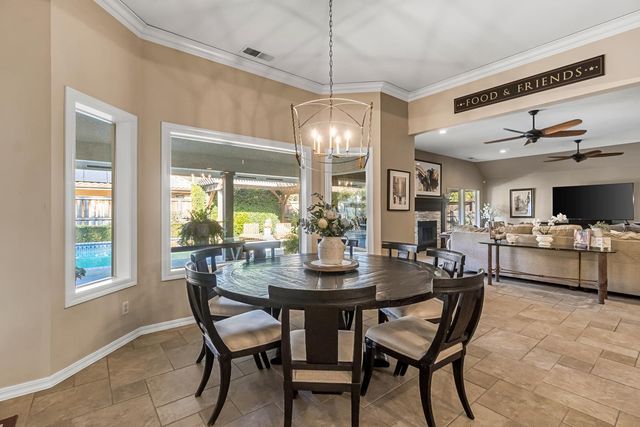 906 E Sutton Drive, Fresno, CA 93720